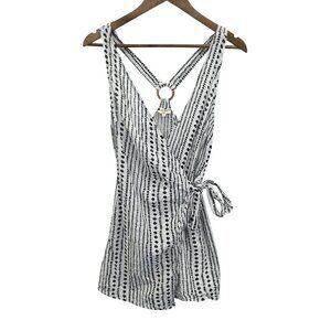 Entro Womens Wrap Floral Rhomper Size Small S Black White V-Neck Sleeveless